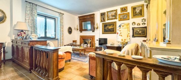 4 bedrooms Villa in Oleggio, Italy No. 377487 8