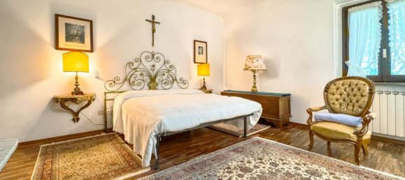 4 bedrooms Villa in Oleggio, Italy No. 377487 15