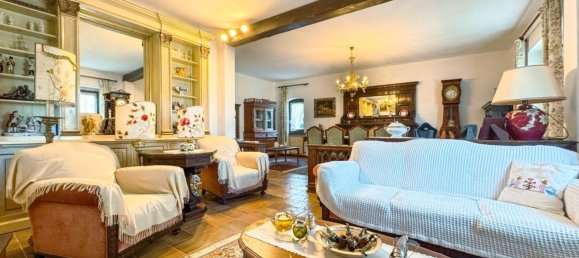 4 bedrooms Villa in Oleggio, Italy No. 377487 6