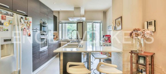 4 غرف نوم فيلا في Segrate, Italy رقم 136018 26