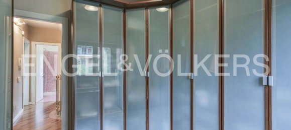 4 غرف نوم فيلا في Segrate, Italy رقم 136018 13