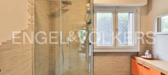 4 غرف نوم فيلا في Segrate, Italy رقم 136018 30