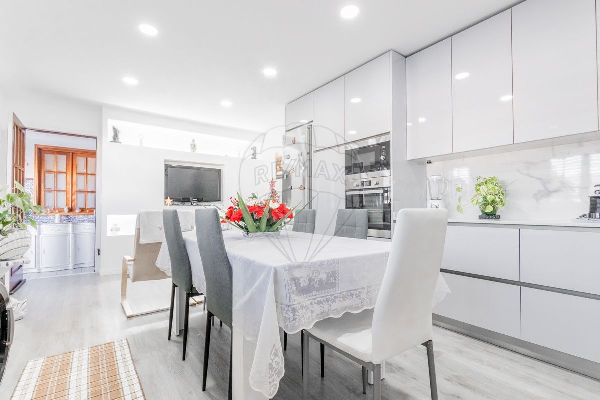 2 bedrooms House in Vila Nova de Gaia, Portugal No. 20998