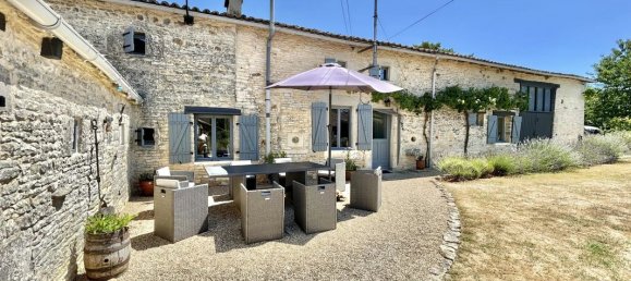 5 bedrooms House in Sauze-Vaussais, France No. 342329 2