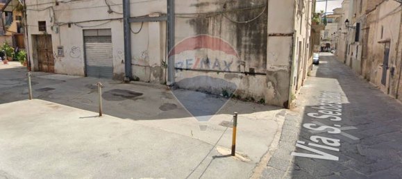 37m² Commercial property in Casoria, Italy No. 344344 2