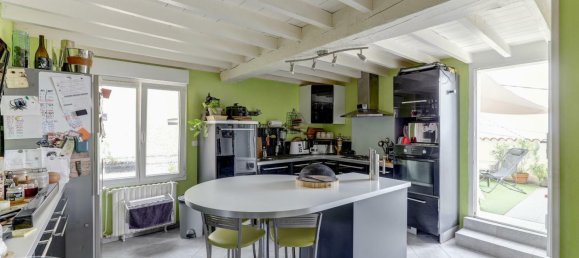 3 Schlafzimmer Haus in Puy-de-Dome, France, Nr. 305655 2