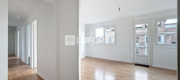 Apartamento de 3 dormitorios en Dunkerque, France No. 52349 3