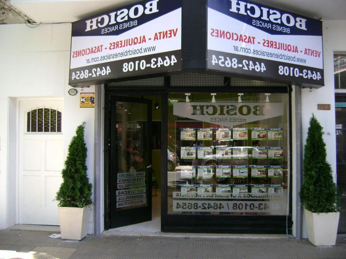 6 bedrooms House in Buenos Aires, Argentina No. 93092