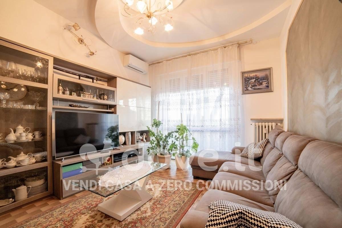 Apartamento de 3 habitaciónes en Cervia, Italy No. 30653