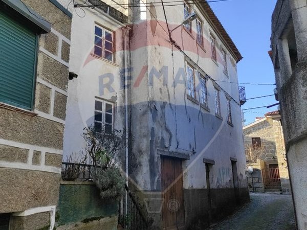 Дом с 9 спальнями в Нешперейра, Португалия № 21653