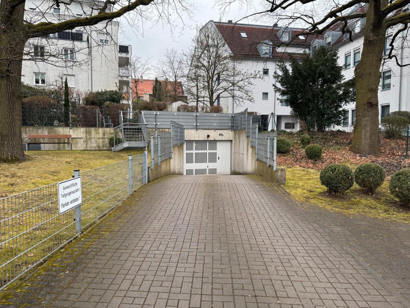 Парковка в Нюрнбергер-Ланд, Германия № 259456