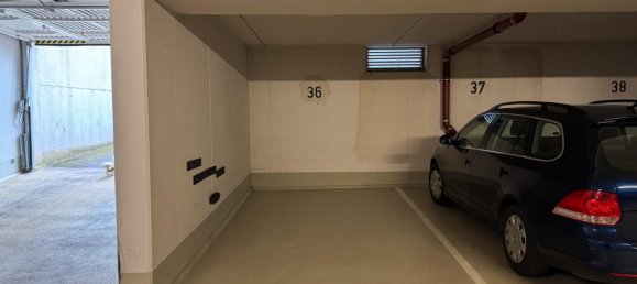 Парковка в Нюрнбергер-Ланд, Германия № 259456 4