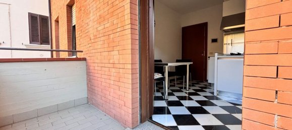 4 rooms Apartment in Arezzo, Italy No. 222130 14