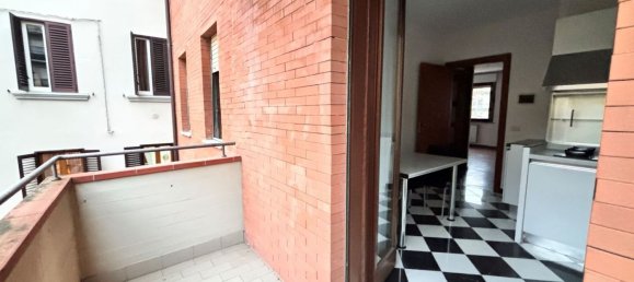 4 rooms Apartment in Arezzo, Italy No. 222130 5
