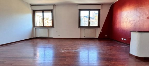 4 rooms Apartment in Arezzo, Italy No. 222130 12