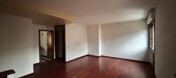 4 rooms Apartment in Arezzo, Italy No. 222130 3