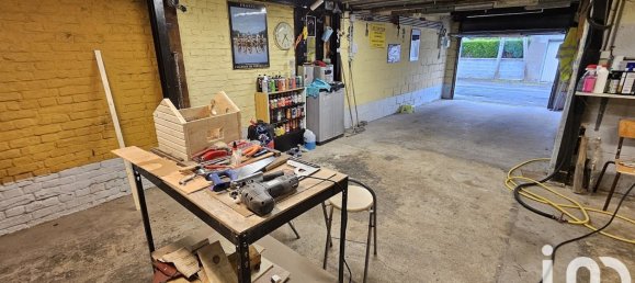 Casa de 3 dormitorios en Hautmont, France No. 255009 10