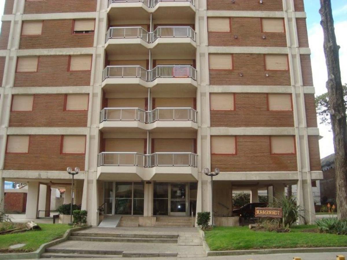 3 bedrooms Apartment in Mar del Plata, Argentina No. 103789