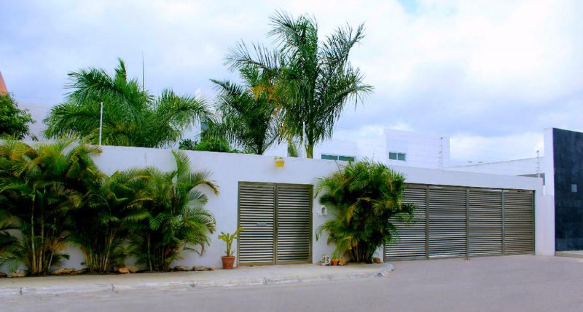 Casa de 4 dormitorios en Mérida, Mexico No. 168823