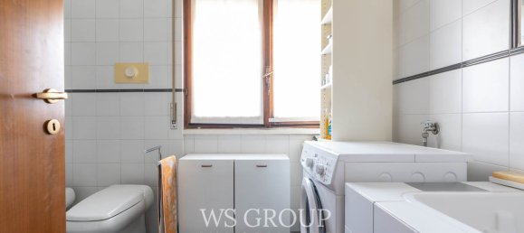 3 rooms Apartment in Monza, Italy No. 314357 11