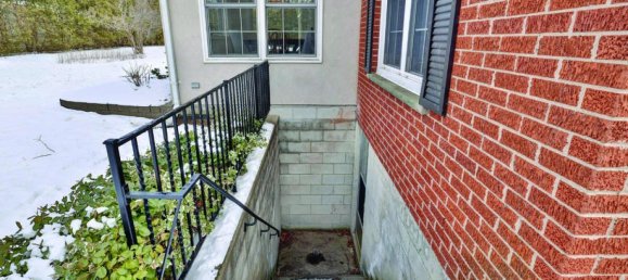 5 bedrooms House in Oakville, Canada No. 943 11