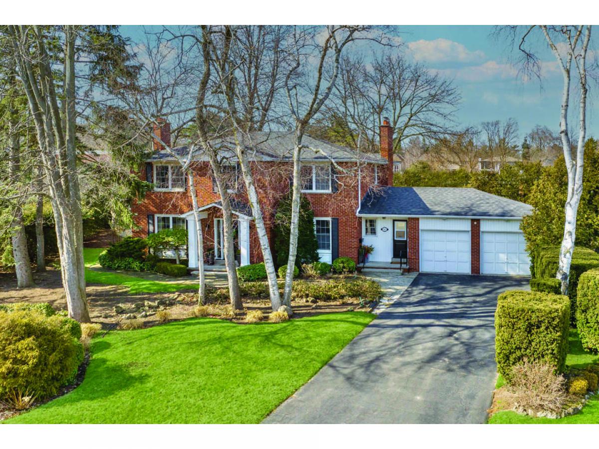 5 bedrooms House in Oakville, Canada No. 943