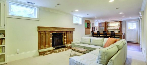 5 bedrooms House in Oakville, Canada No. 943 7