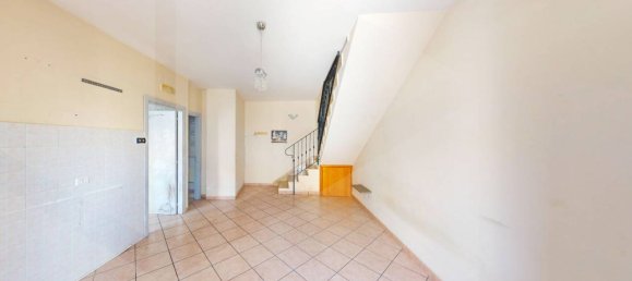 Склад с 3 комнатами в Брушано, Италия № 24656 15