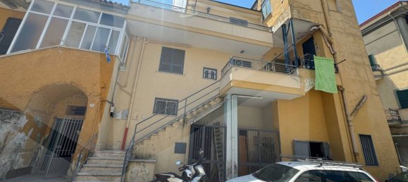 Склад с 3 комнатами в Брушано, Италия № 24656 12