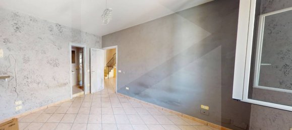 Склад с 3 комнатами в Брушано, Италия № 24656 8