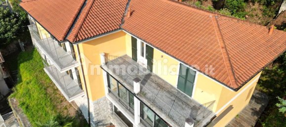 3 bedrooms Penthouse in Ghiffa, Italy No. 175626 4