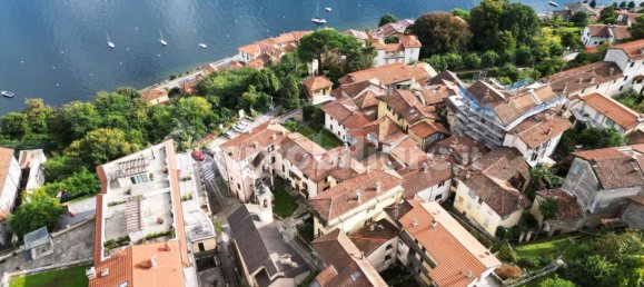 3 bedrooms Penthouse in Ghiffa, Italy No. 175626 19