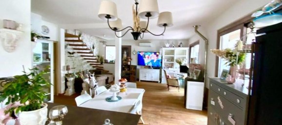 6 rooms Villa in Viareggio, Italy No. 89962 6