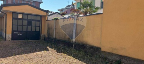 5 rooms Commercial property in Busto Arsizio, Italy No. 378648 12