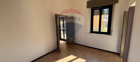 5 rooms Commercial property in Busto Arsizio, Italy No. 378648 47