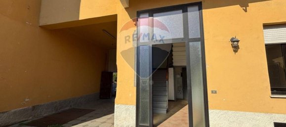 5 rooms Commercial property in Busto Arsizio, Italy No. 378648 10