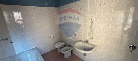 5 rooms Commercial property in Busto Arsizio, Italy No. 378648 19