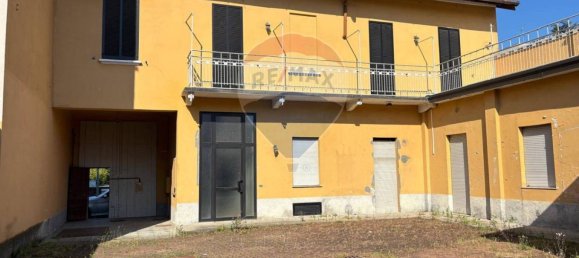 5 rooms Commercial property in Busto Arsizio, Italy No. 378648 35