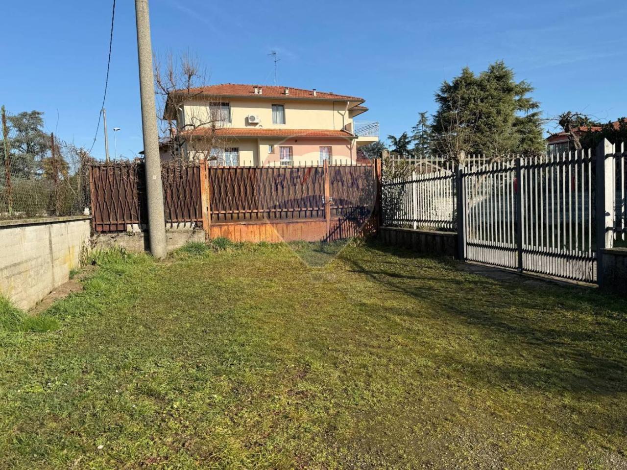 Grundstück in Capriate San Gervasio, Italy 800m², Nr. 69873