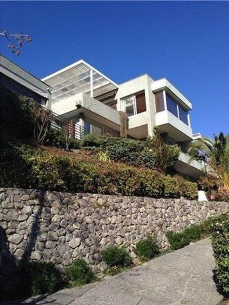 4 bedrooms House in Santiago, Chile No. 1560