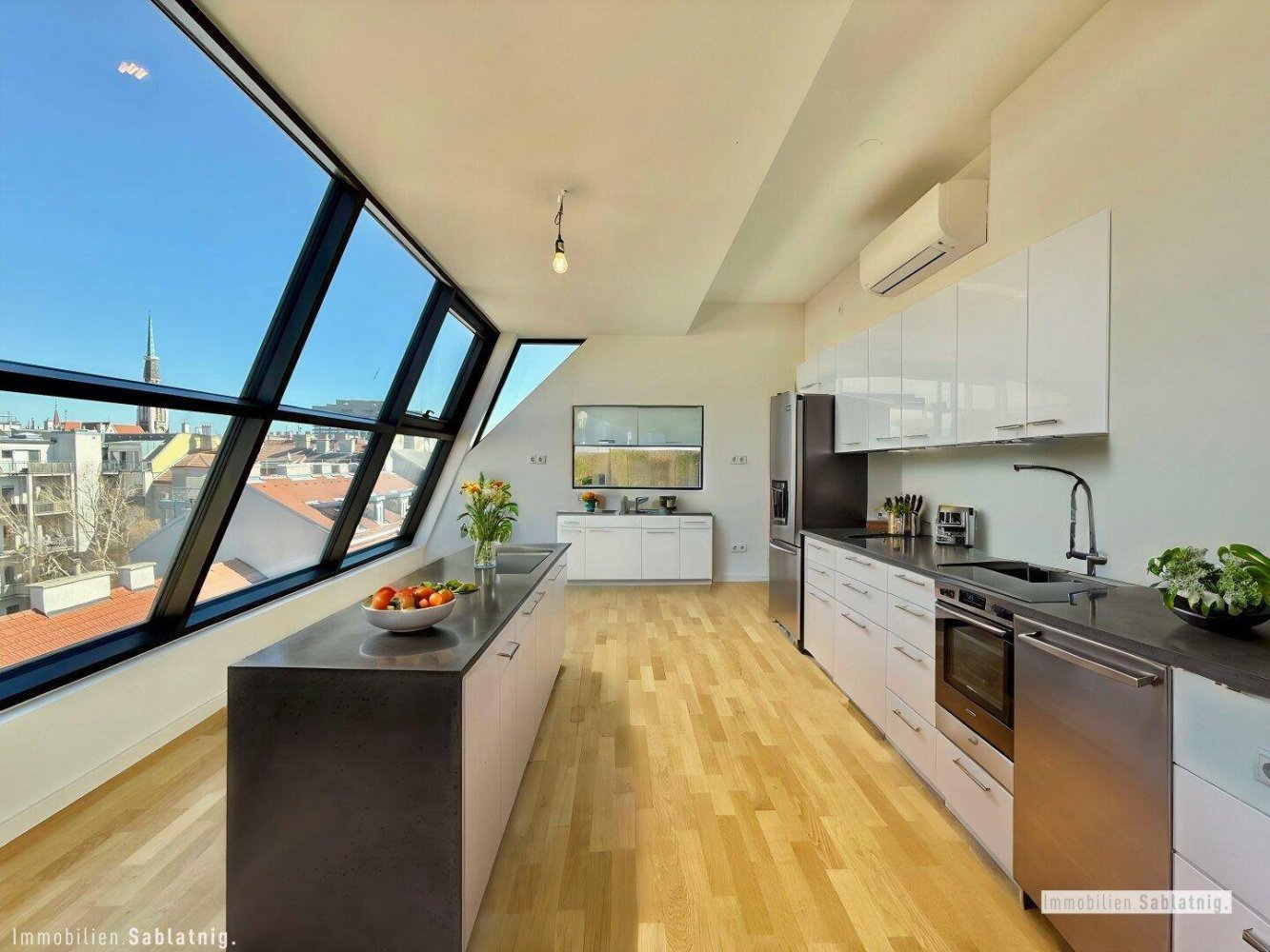 Apartamento de 3 habitaciónes en Hernals, Austria No. 171159