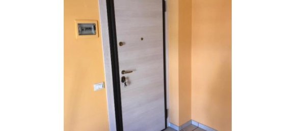 4 rooms Apartment in Belpasso, Italy No. 252381 2