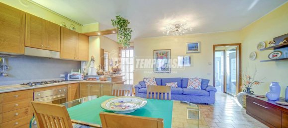 1 chambre Appartement à Taino, Italy No. 140860 3