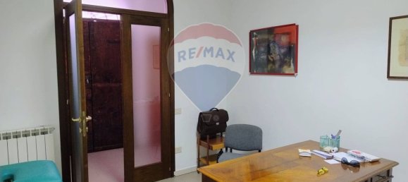 5-salle Bureau à Fabriano, Italy No. 311670 8