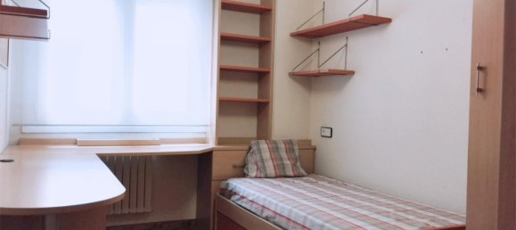Apartamento de 3 dormitorios en Gijón, Spain No. 177480 13
