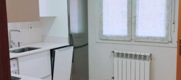 Apartamento de 3 dormitorios en Gijón, Spain No. 177480 6