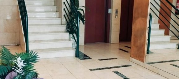 Apartamento de 3 dormitorios en Gijón, Spain No. 177480 4