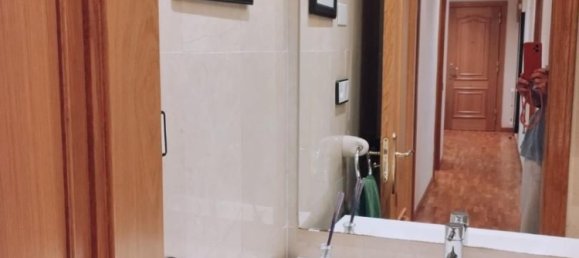 Apartamento de 3 dormitorios en Gijón, Spain No. 177480 16