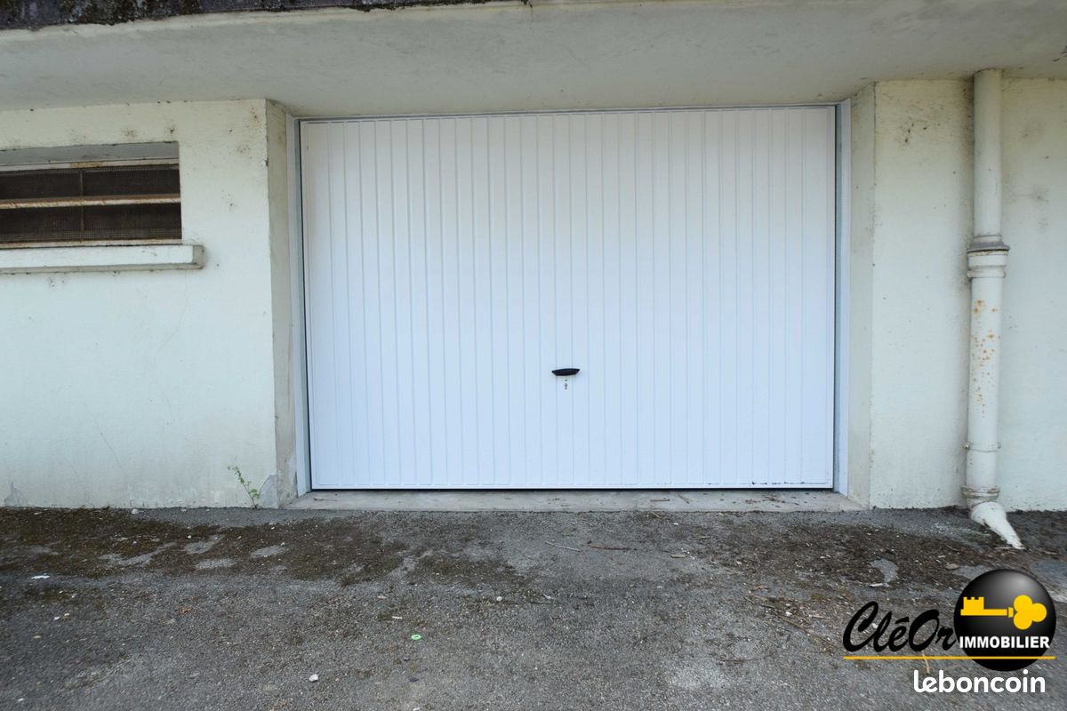 12m² Garage in Saint-Jean-de-Losne, France No. 289942