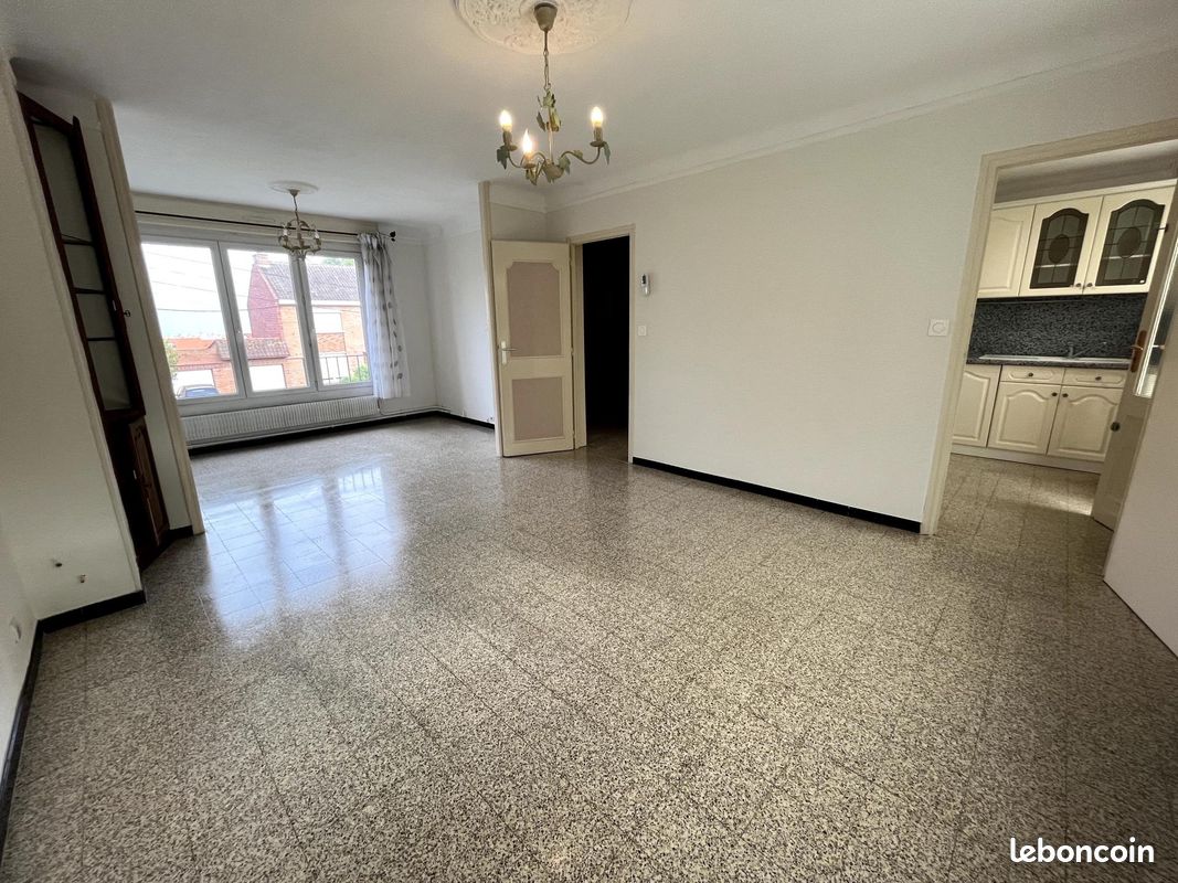 3 bedrooms House in Saint-Martin-Boulogne, France No. 329736